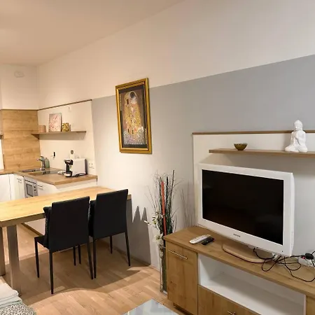 Barrier-free Air-conditioned Two Center Bécs