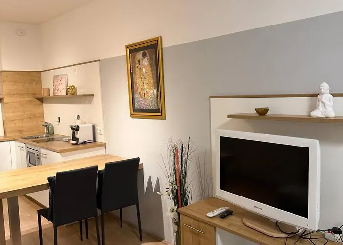 Barrier-free Air-conditioned Two Center Bécs