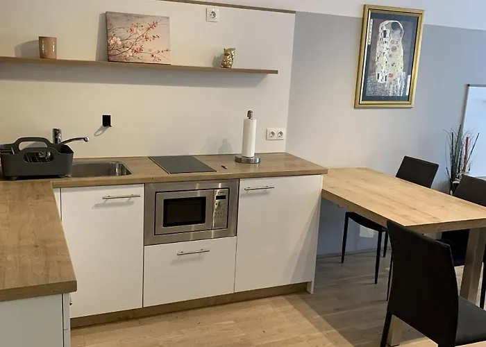 Barrier-free Air-conditioned Two Center Apartman